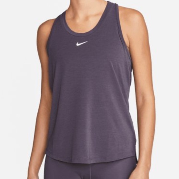 Nike Tops - Nike Tank Top